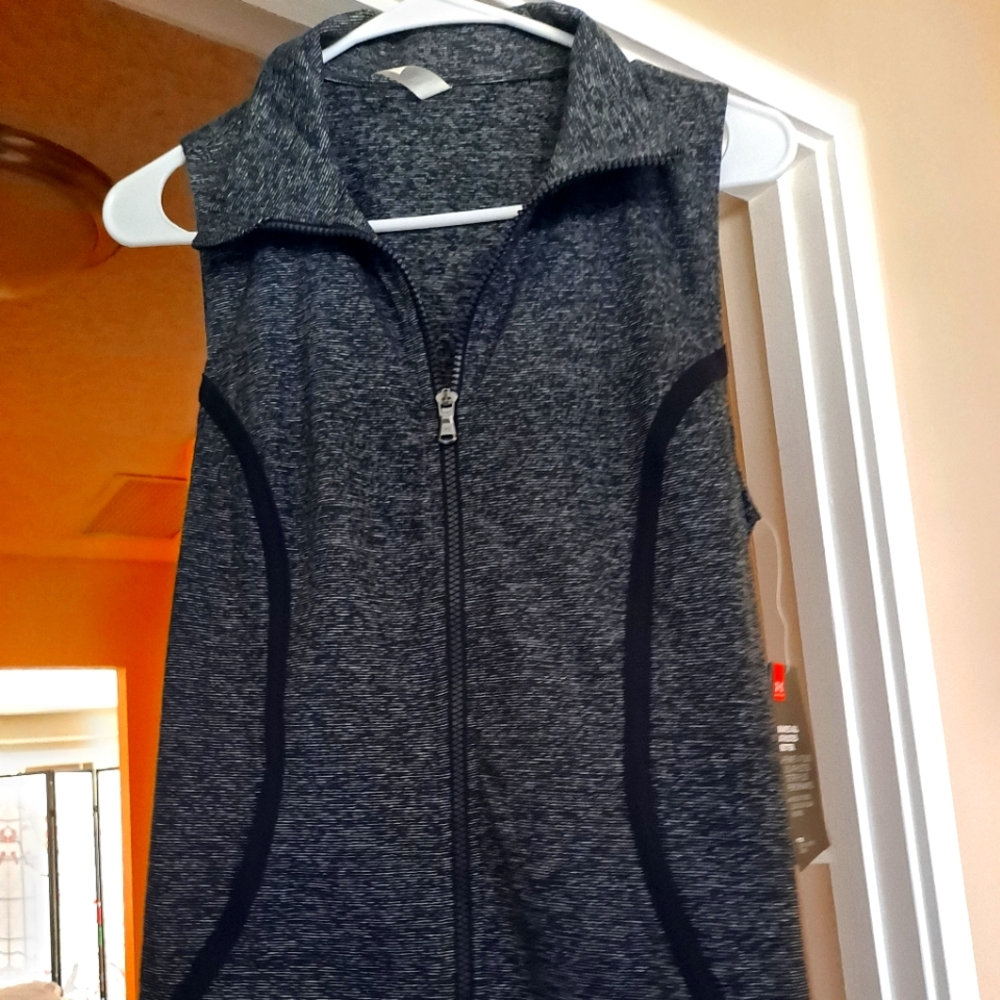 Under Armour Sleeveless Jacket